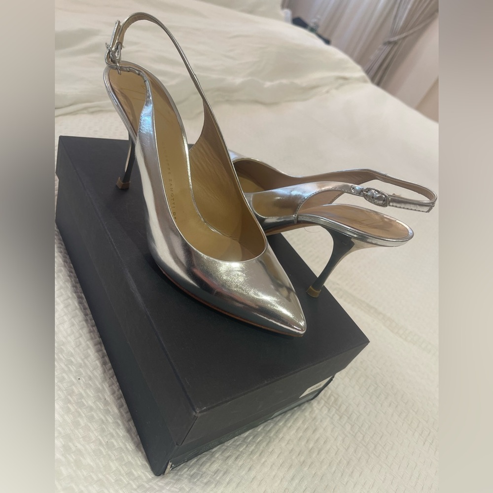 Giuseppe, silver metallic heels